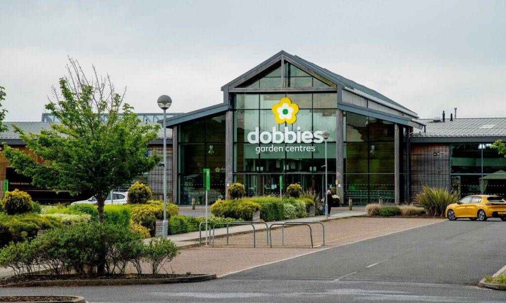 Dobbies Chesterfield welcomes first Carrick Vets branch